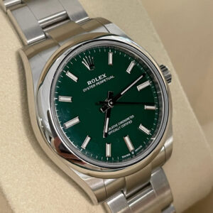 Rolex Oyster Perpetual 31 GREEN 277200 New 2021