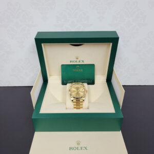 Rolex Day-Date 40 Yellow Gold Champagne New 228238