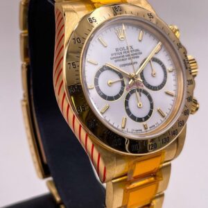 Rolex Daytona Porcelain  Floating Dial R8 serial