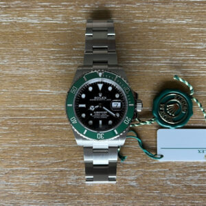 Rolex Submariner Date 41 Green 126610lv